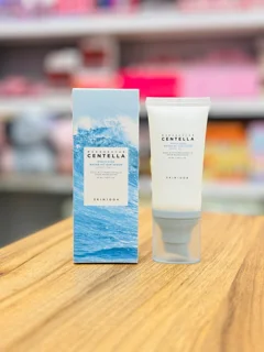 ضد آفتاب سنتلا اسکین 1004 skin هیالوسیکا اورجینال